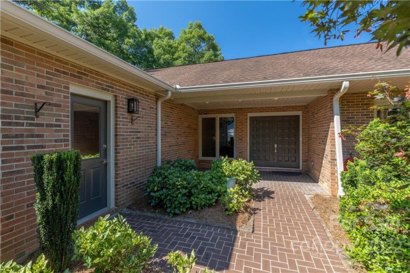 Property image 5 at 1578 Calls Lodge Court, Morganton, NC 28655