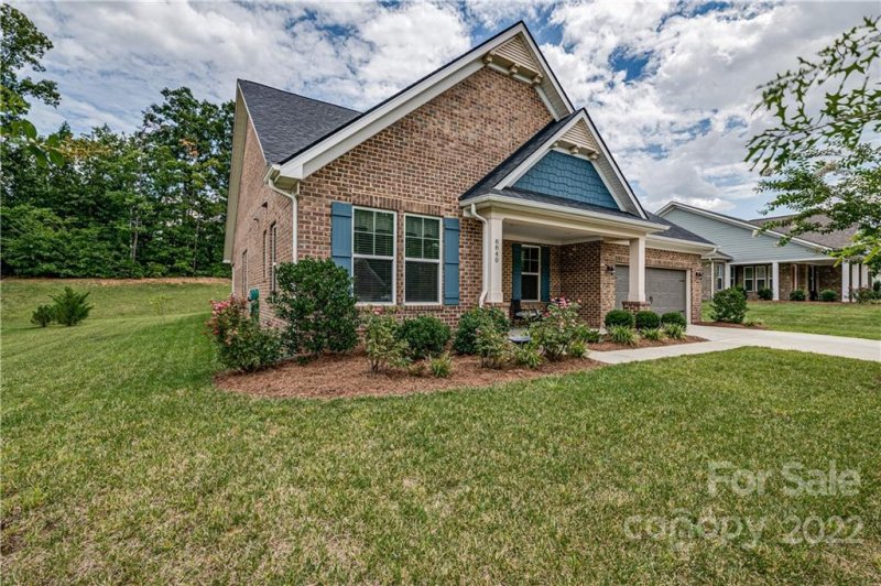 Property image 4 at 8840 Mullis Forest Court, Mint Hill, NC 28227