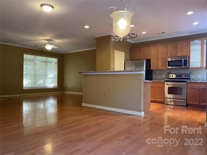 Property image 2 at 1013 Central Park Circle, Davidson, NC 28036