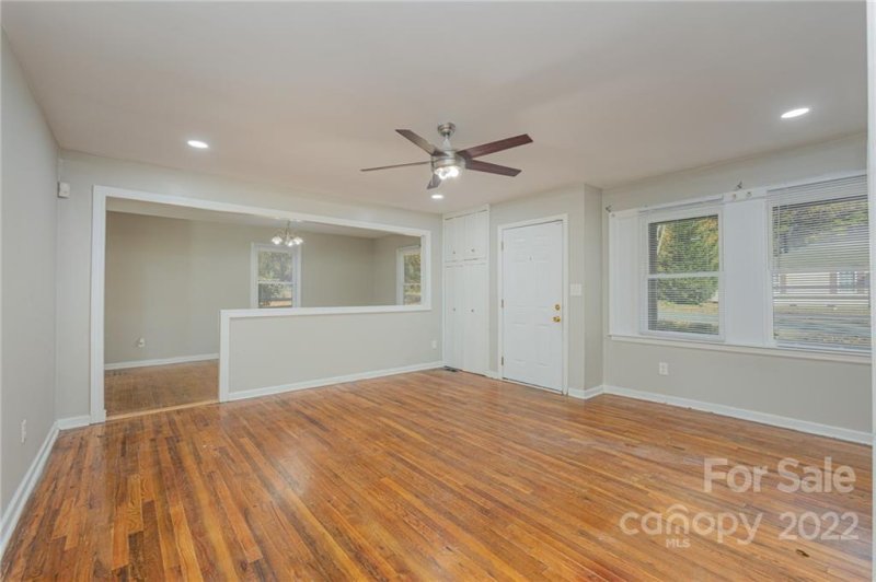 Property image 5 at 2041 B Avenue, Charlotte, NC 28216