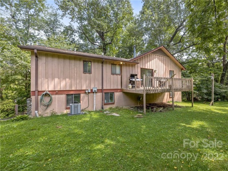 3219 Hickory Hill Road