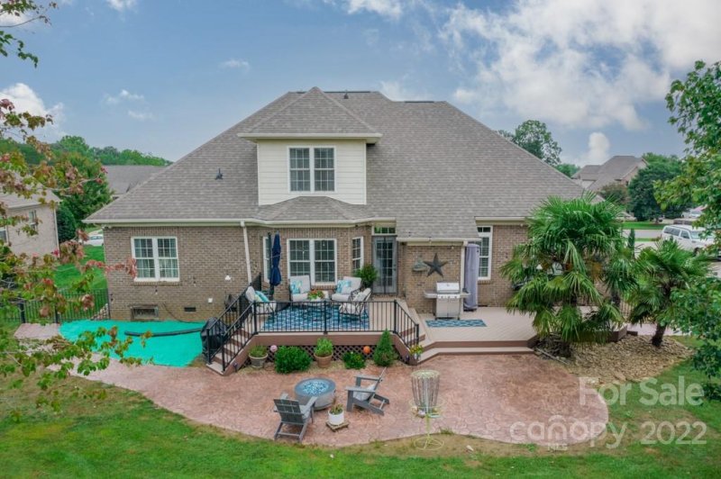 Property image 2 at 7468 Pine Glade Drive, Denver, NC 28037