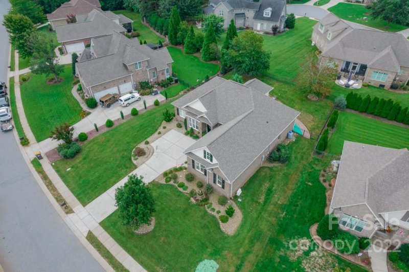 Property image 3 at 7468 Pine Glade Drive, Denver, NC 28037