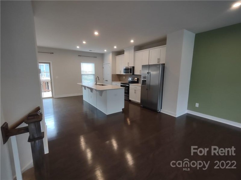 Property image 3 at 1711 Town Oak Lane, Charlotte, NC 28205