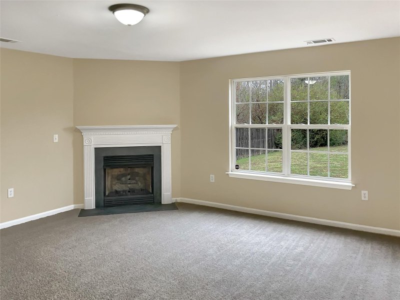 Property image 3 at 6930 Wandering Creek Drive, Charlotte, NC 28216