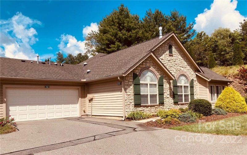 52 Mountain Meadow Circle