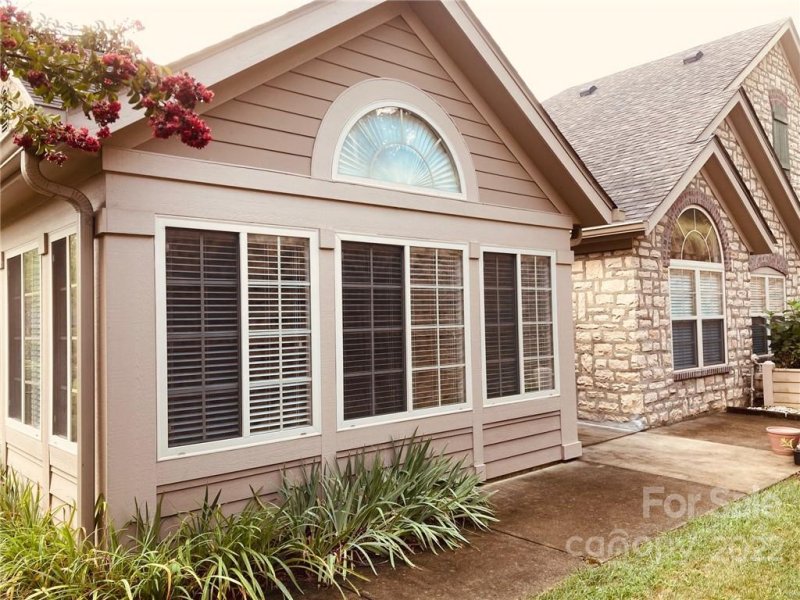 Property image 2 at 52 Mountain Meadow Circle, Weaverville, NC 28787