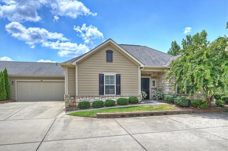 Property image 2 at 4861 Polo Gate Boulevard, Charlotte, NC 28216