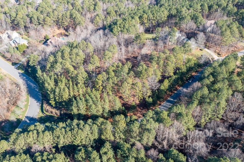 Property image 4 at 121 Summerwind Drive, Mooresville, NC 28117