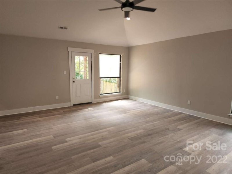 Property image 5 at 6317 Whitewater Drive, Charlotte, NC 28214