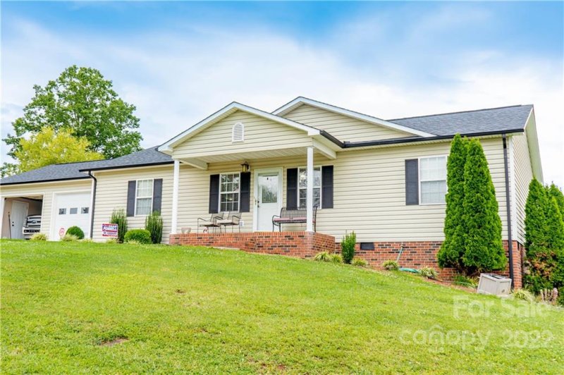 Property image 5 at 6449 Ridgeview Circle, Granite Falls, NC 28630