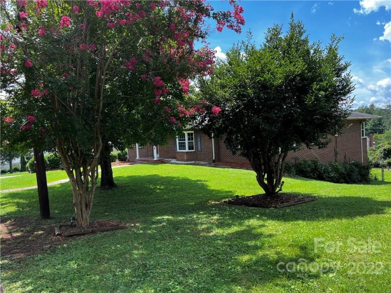 Property image 4 at 532 Mountain View Street, Lenoir, NC 28645