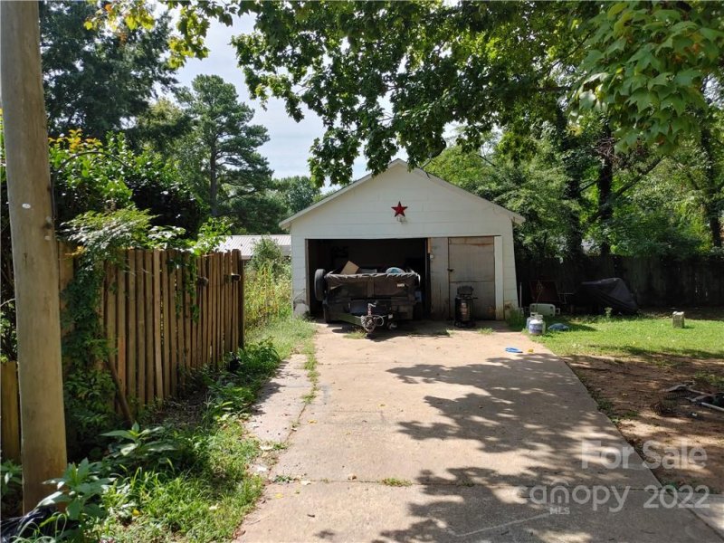 Property image 3 at 1245 Mitchell Avenue, Statesville, NC 28677
