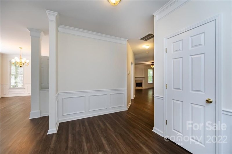 Property image 4 at 7714 Karylsturn Court, Charlotte, NC 28269