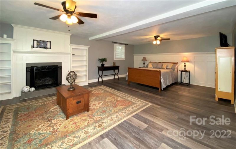 Property image 4 at 731 10th Street Drive, Hickory, NC 28601