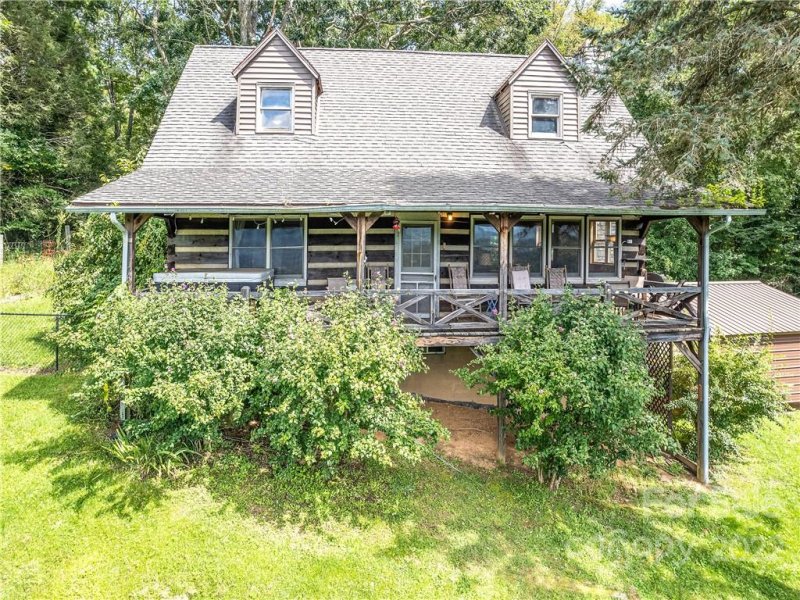 Property image 4 at 128 Winding Way, Canton, NC 28716