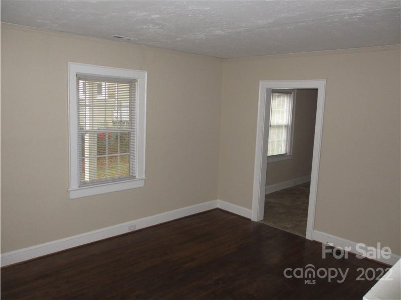 Property image 2 at 3109 Carol Avenue, Charlotte, NC 28208