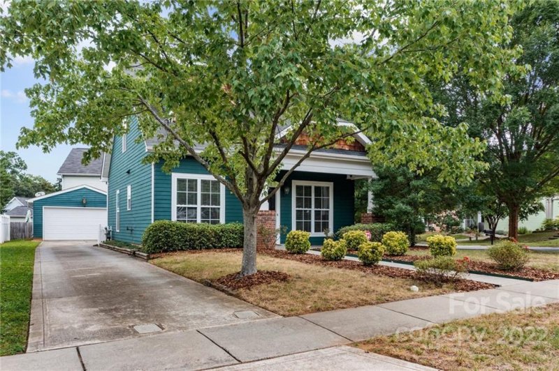 Property image 4 at 1102 Geraldine Powe Drive, Charlotte, NC 28206