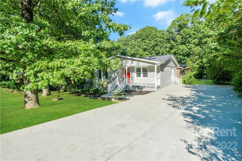 Property image 2 at 1424 Sherwood Drive, Kannapolis, NC 28081