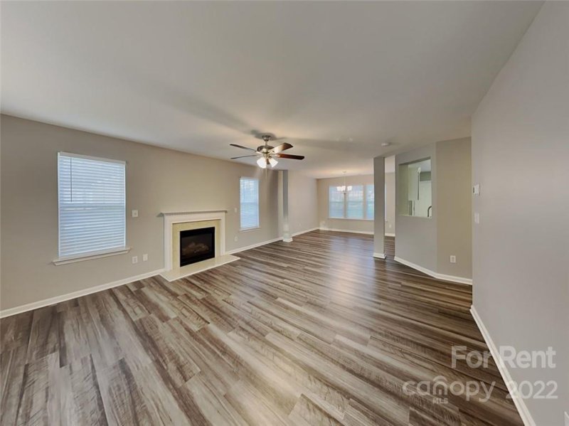 Property image 3 at 6817 Parkers Crossing Drive, Charlotte, NC 28215