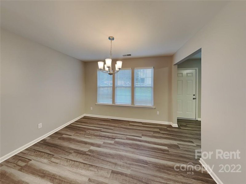 Property image 4 at 6817 Parkers Crossing Drive, Charlotte, NC 28215