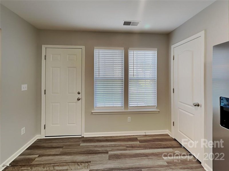 Property image 5 at 6817 Parkers Crossing Drive, Charlotte, NC 28215