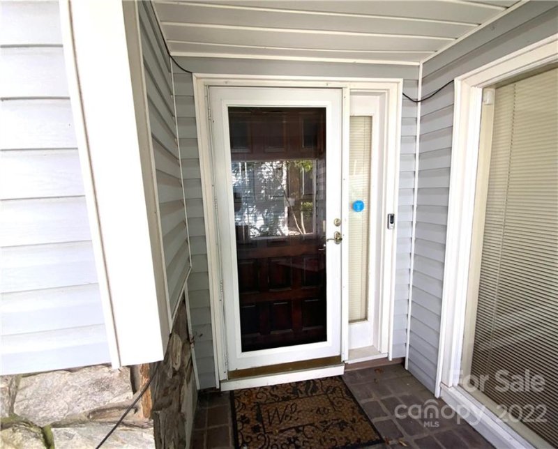 1700 Renard Ridge Road