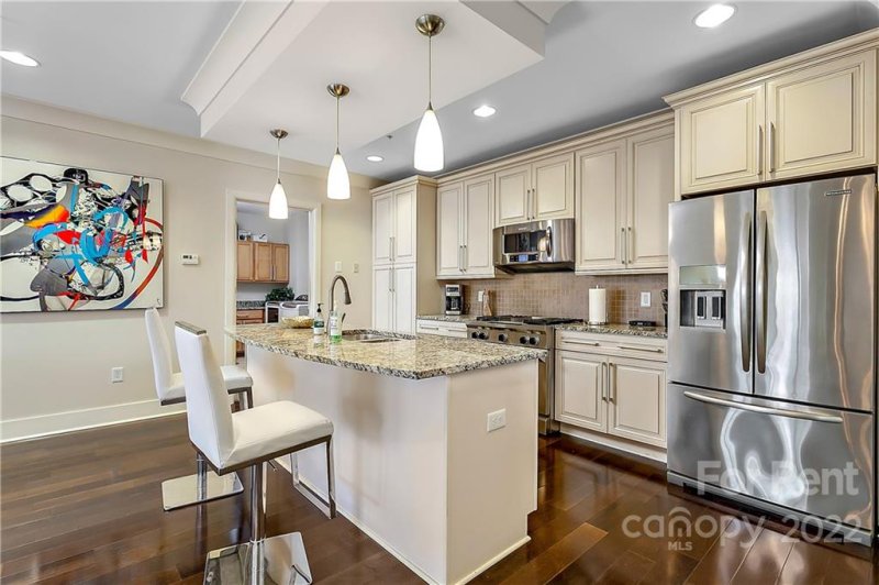 Property image 3 at 222 S Caldwell Street, Charlotte, NC 28202