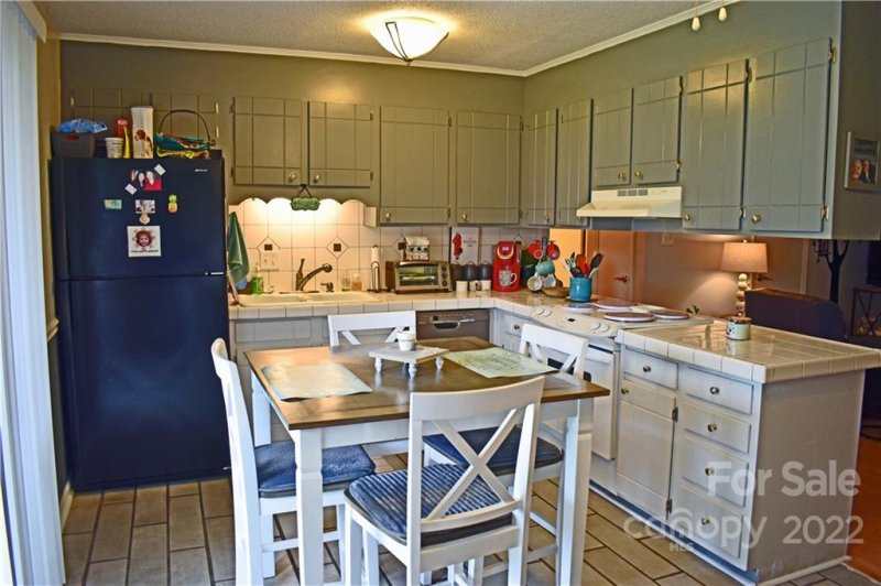 Property image 2 at 119 23rd Street, Hickory, NC 28601