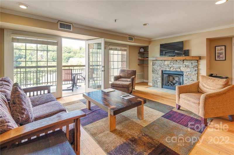 Property image 4 at 215 Bowling Park Road, Asheville, NC 28803