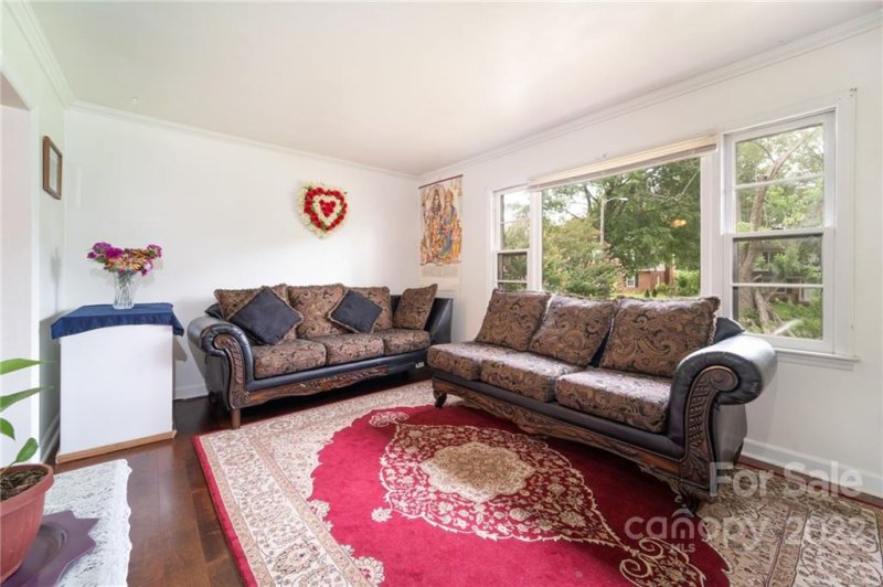 Property image 4 at 4513 Cloverdale Avenue, Charlotte, NC 28212