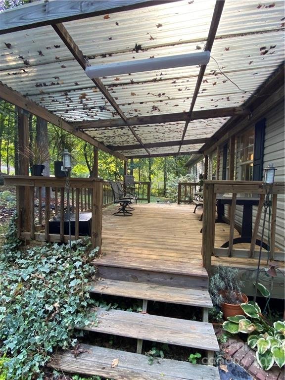 Property image 2 at 725 Breezewood Drive, Charlotte, NC 28262