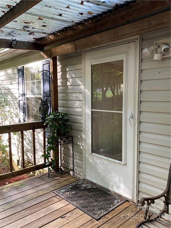 Property image 5 at 725 Breezewood Drive, Charlotte, NC 28262