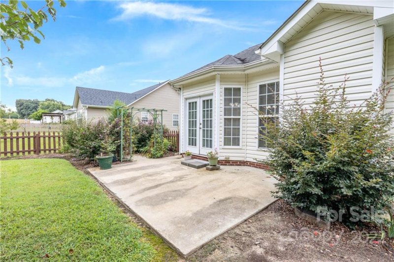 Property image 4 at 1436 Winthrop Lane, Monroe, NC 28110