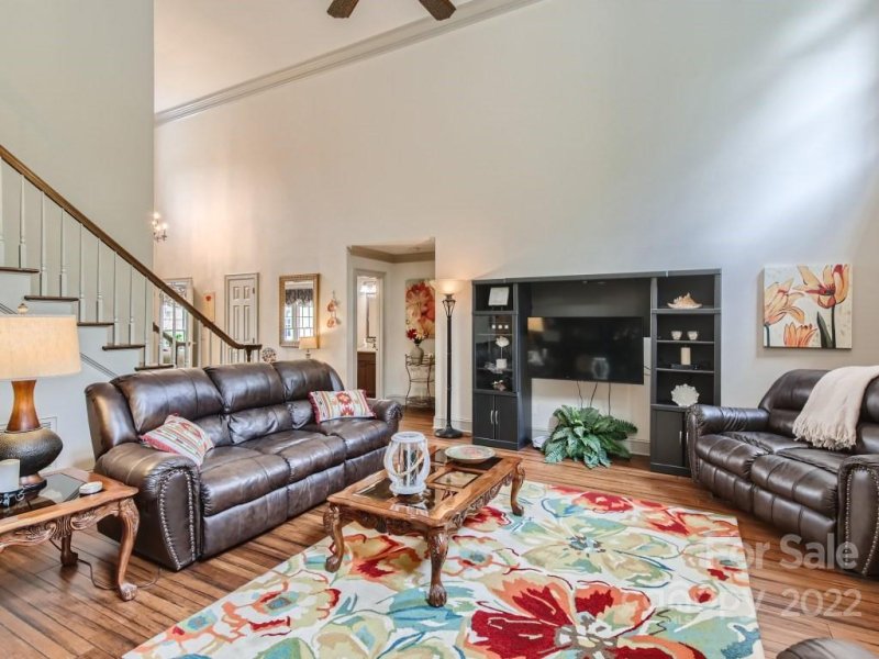 Property image 5 at 10400 Takeridge Court, Charlotte, NC 28277