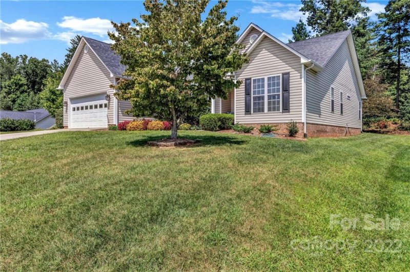 Property image 3 at 202 E Farm Creek Drive, Asheville, NC 28806