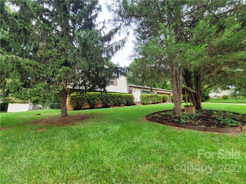 Property image 3 at 503 Randa Drive, Statesville, NC 28625