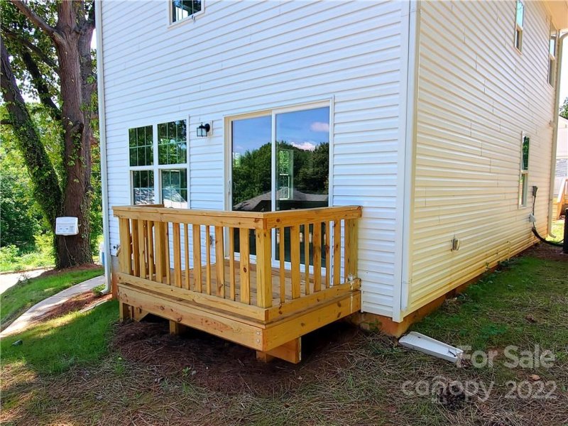 Property image 5 at 407 S Hill Street, Gastonia, NC 28052