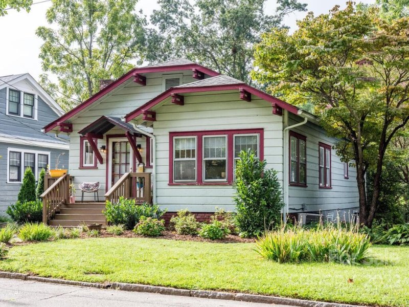 Property image 3 at 7 Coleman Avenue, Asheville, NC 28801