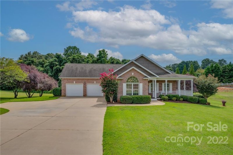 183 Burl Bridges Road