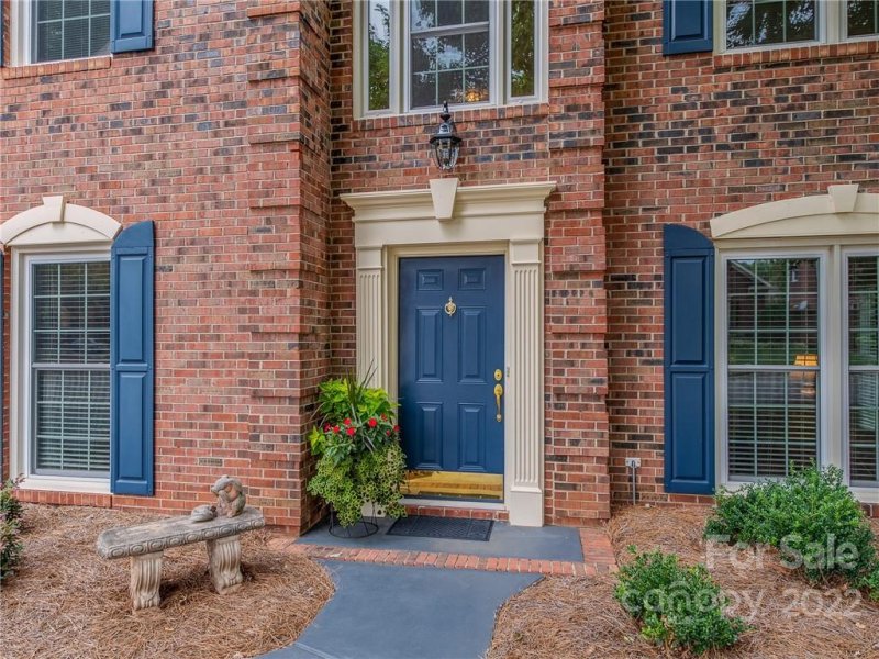 Property image 2 at 10427 Pullengreen Drive, Charlotte, NC 28277