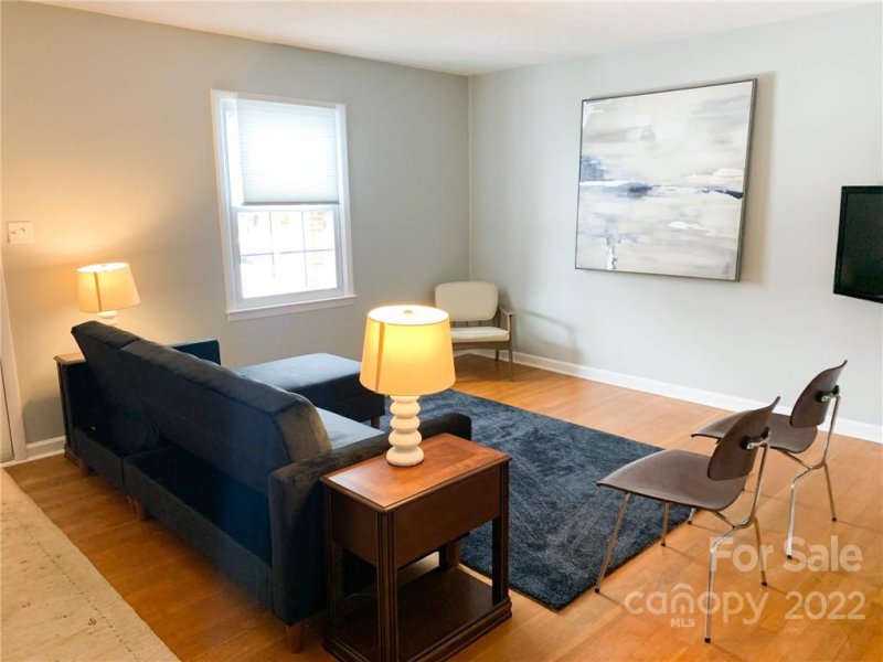 Property image 3 at 6 Birchwood Lane, Asheville, NC 28806