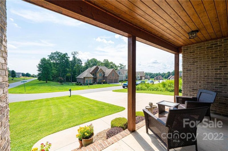 Property image 4 at 1506 Kensington Park Court, Hickory, NC 28602