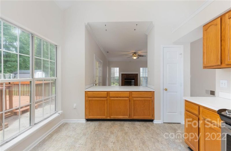 Property image 5 at 3600 Briarthorne Drive, Charlotte, NC 28269