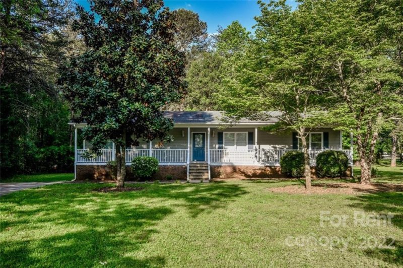 Property image 5 at 7730 Deer Track Drive, Denver, NC 28037