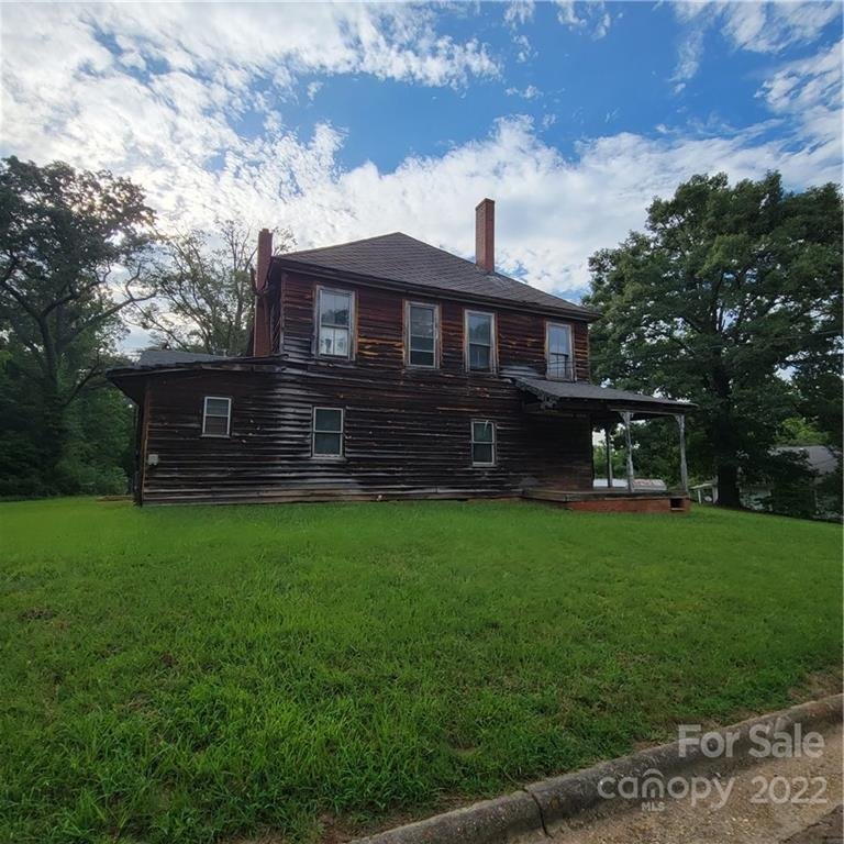 Property image 3 at 206 Shelby Street, Hickory, NC 28601