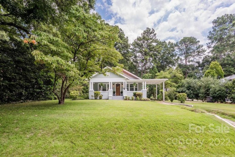 Property image 5 at 1010 S Belvedere Avenue, Gastonia, NC 28054