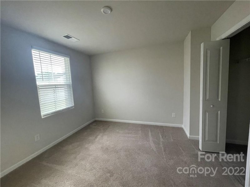 Property image 4 at 7418 Irwin Drive, Charlotte, NC 28215