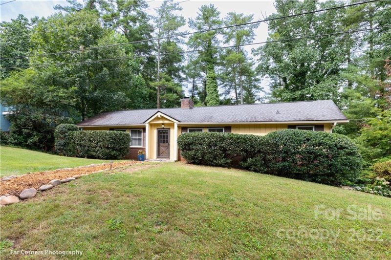 Property image 2 at 27 Leisure Mountain Road, Asheville, NC 28804