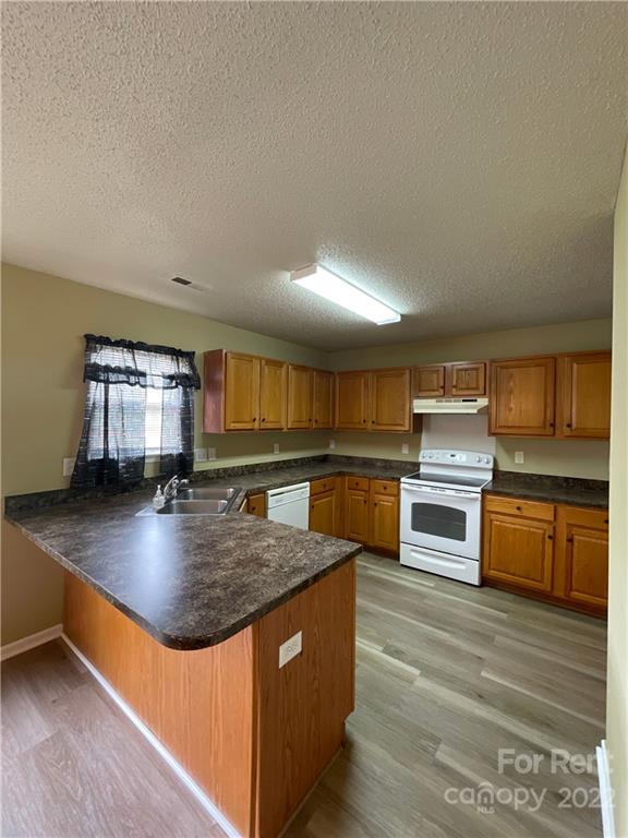 Property image 3 at 7824 Euler Way, Charlotte, NC 28214